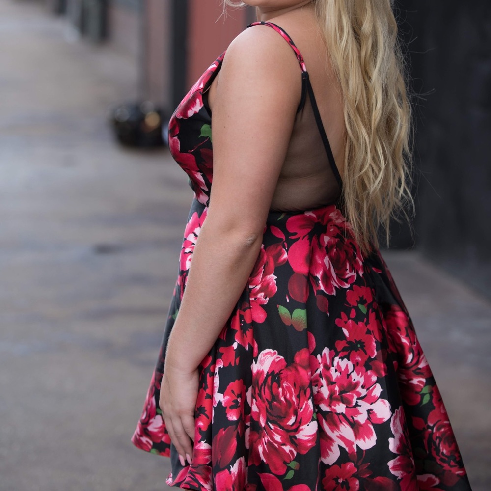 Floral formal dress - Picture 2 of 5
